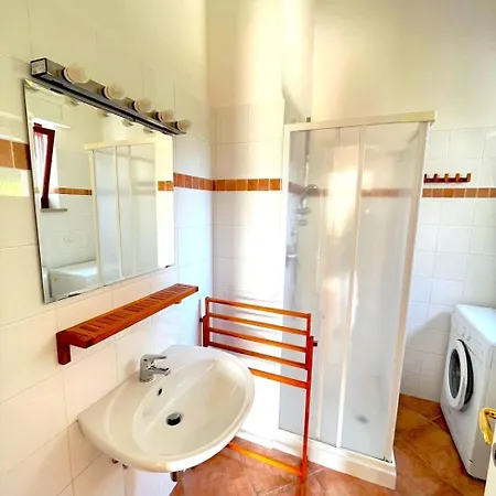 Maria Giovanna, Con Inclusa Нумана